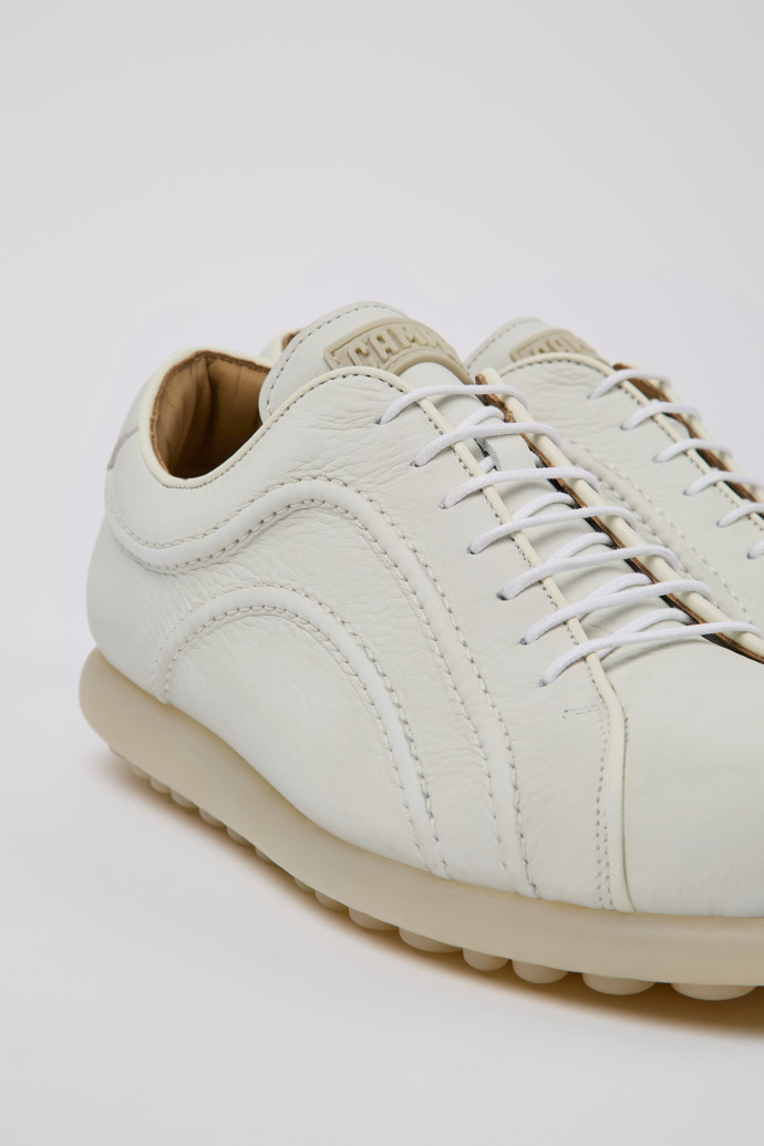 Pelotas White non-dyed leather sneakers for men