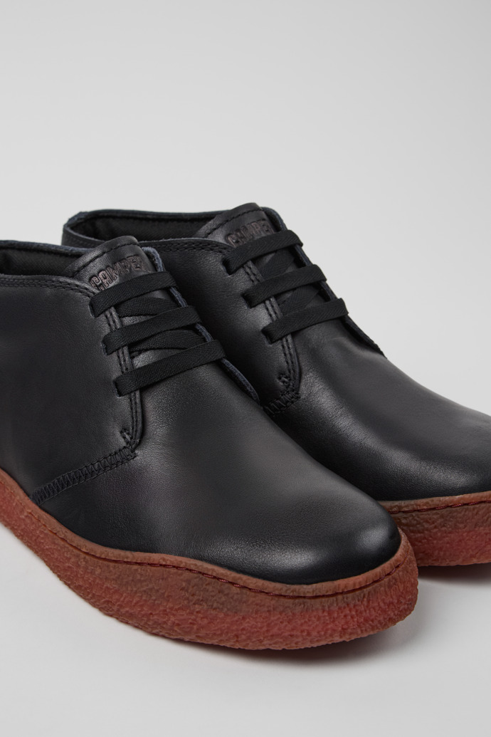 Peu Terreno Black Leather Ankle Boots for Men.