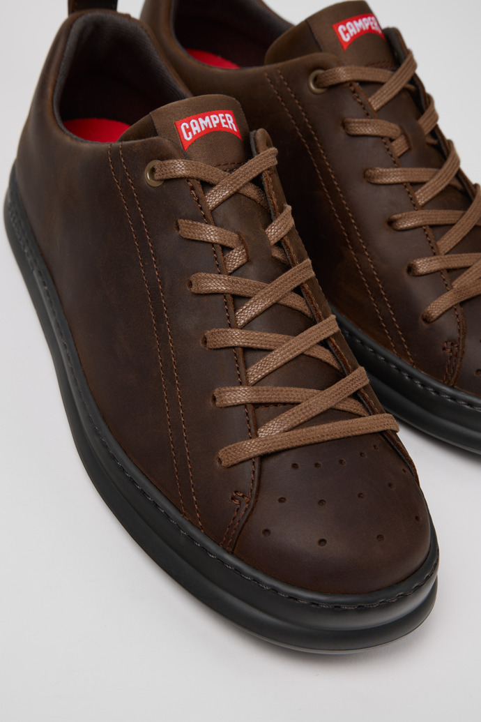 Runner Brown Nubuck Sneakers for Men.