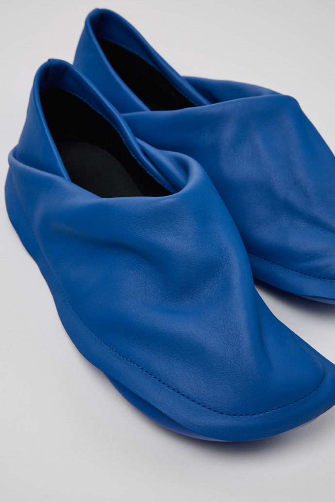 Camper x ISSEY MIYAKE - Peu Form Blue Leather Women's Shoes.