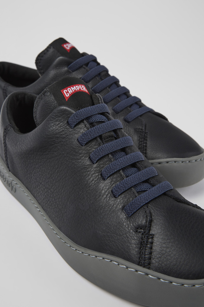 Peu Touring Black Leather Sneakers for Men.