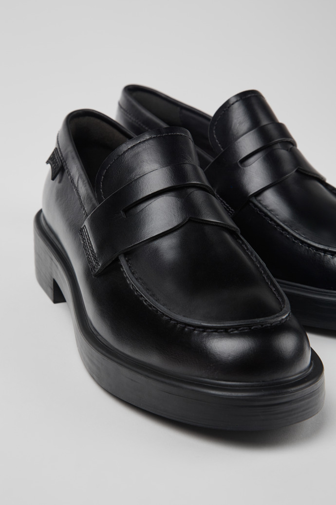Dean Black Leather Shoes for Women.