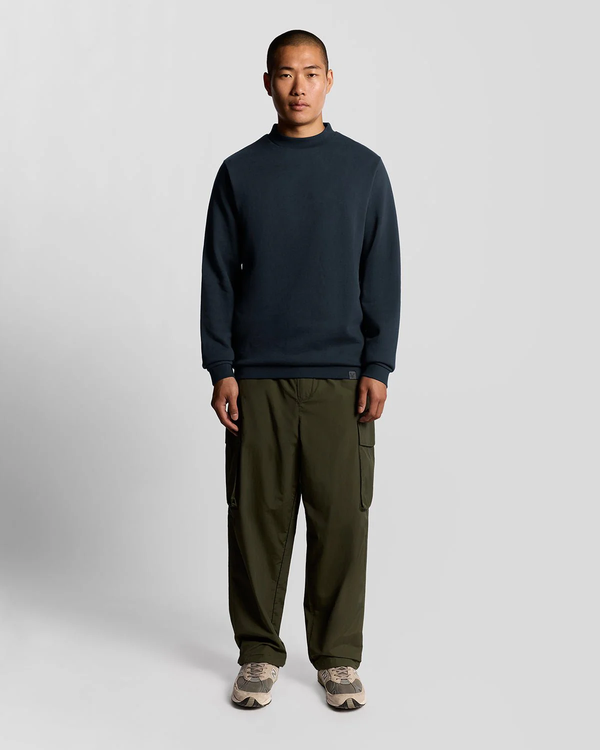 Half Raglan Sleeve Panneled Sweatshirt