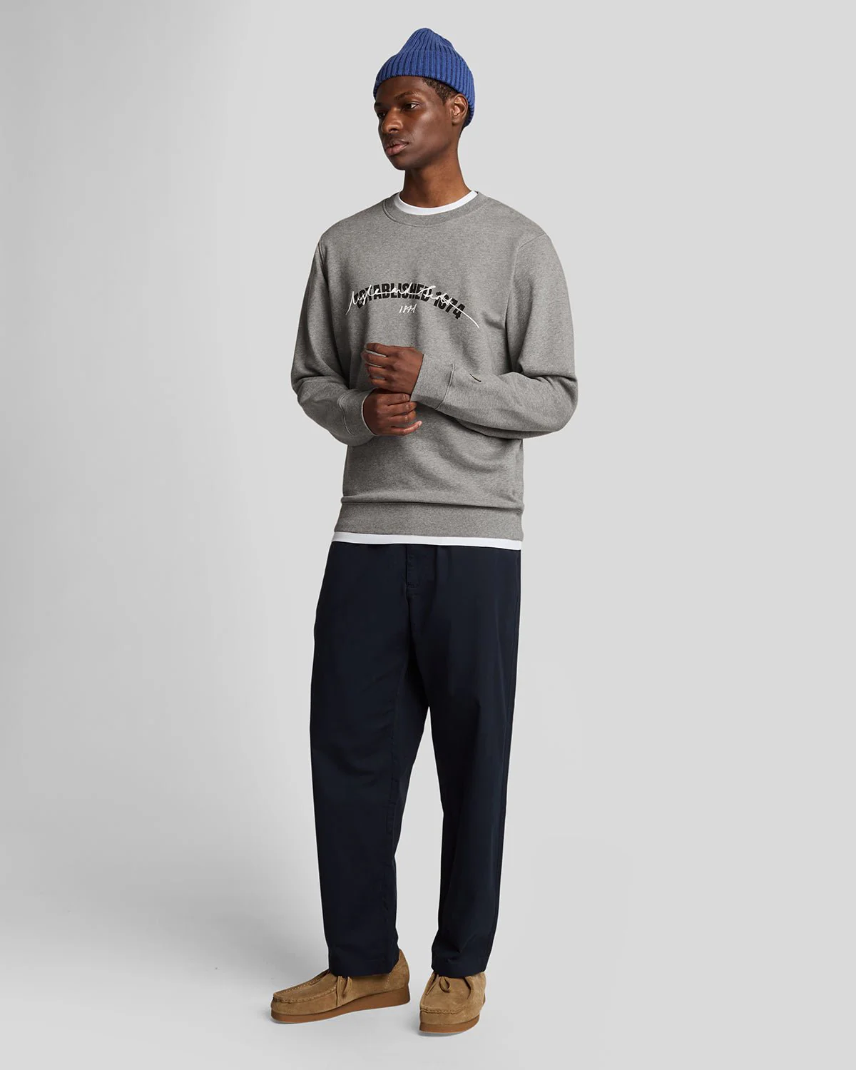 Established 1874 Graphic Crew Neck Sweatshirt