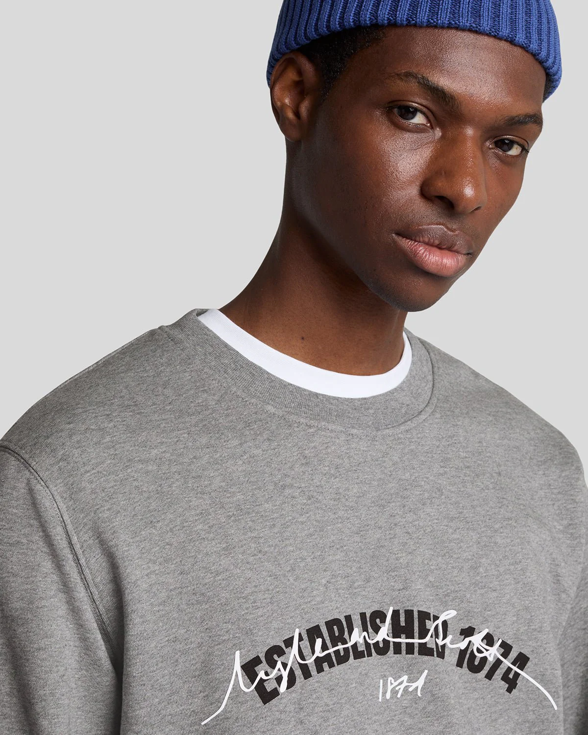 Established 1874 Graphic Crew Neck Sweatshirt