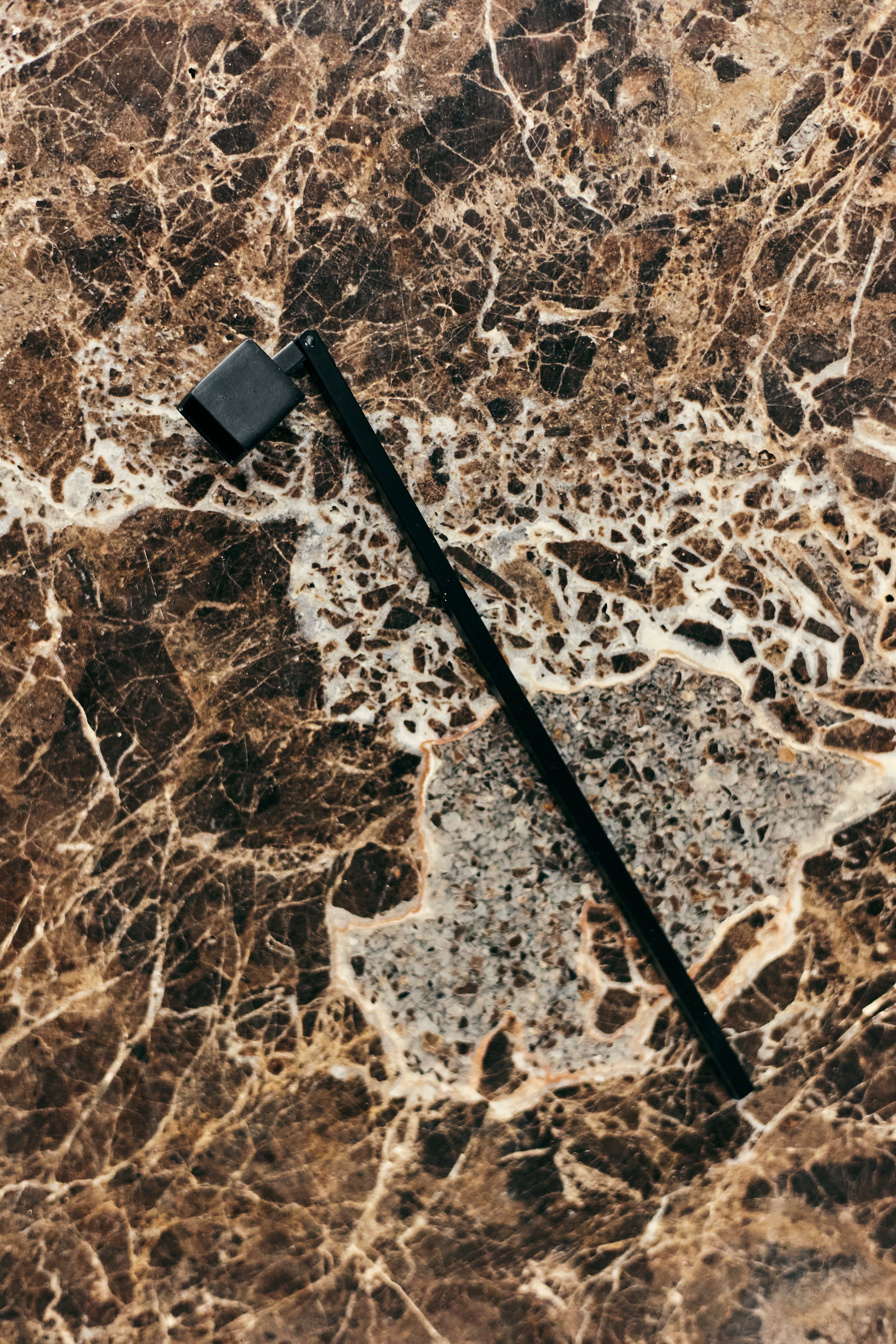SNUFFER BLACK