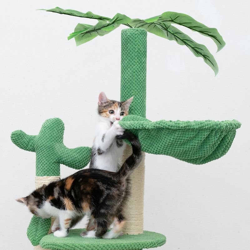 TIAKI Nature Green Desert Scratching Post Green/Brown