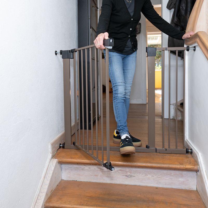 TIAKI Brown Dog Gate with Side Panel 78 x 77 - 103cm (H x W)