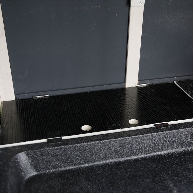 Kerbl Pets Villa Small Animal Hutch 118 x 68 x 118cm (L x W x H)