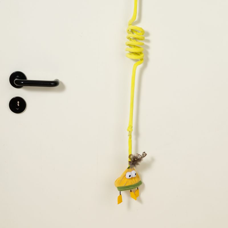 TIAKI Monster Spiral Door Hanger for Cats 1 Toy