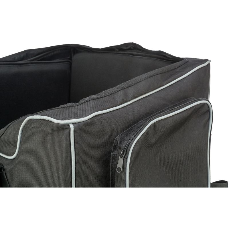 Trixie Car Seat – Midi 57 x 36 x 37cm (L x W x H)