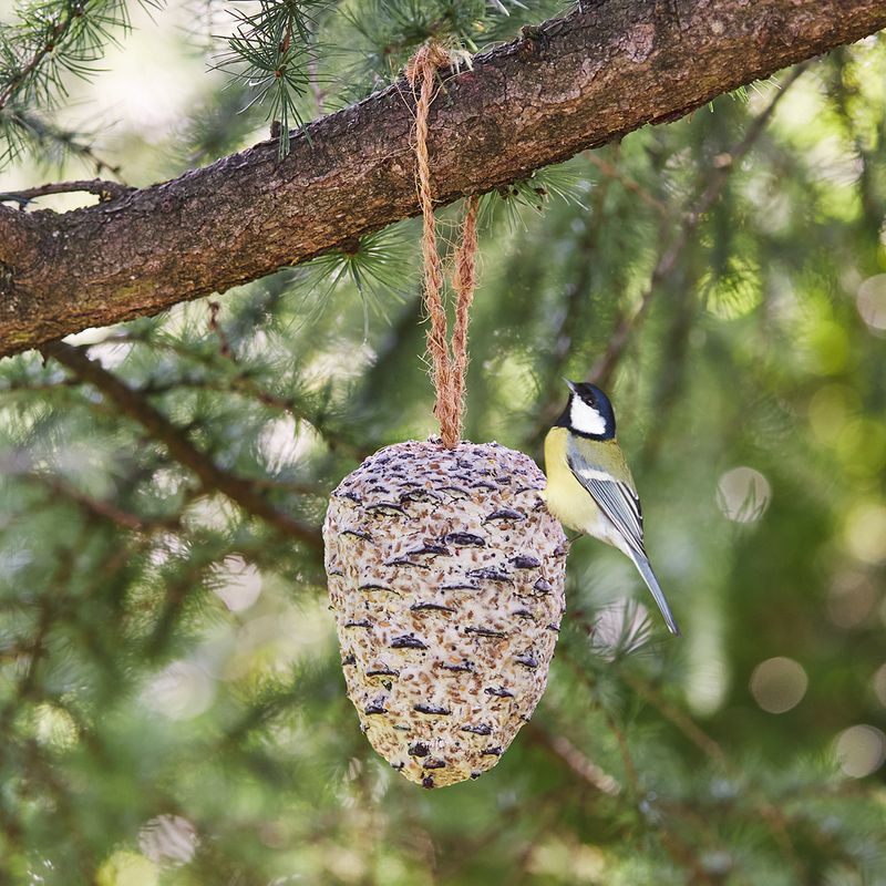 Lillebro Filled Pine Cones 1 filled pine cone