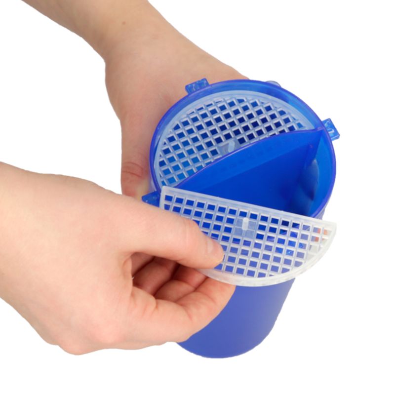 Kerbl Pet Food & Water Container with Travel Bowl 2 x 350ml + 250ml Travel Bowl