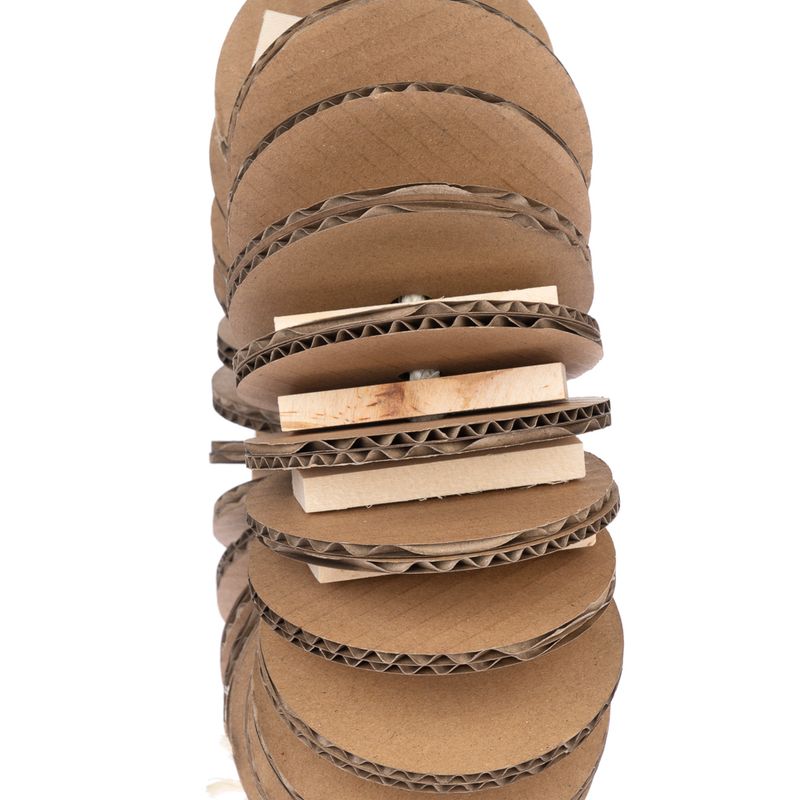 TIAKI Shredder Bird Toy 20 x 8.5 x 40cm (W x D x H)