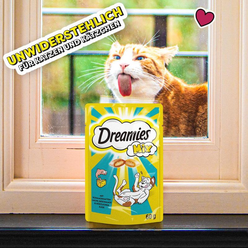 Dreamies Cat Snacks Mix Pack with Chicken & Duck