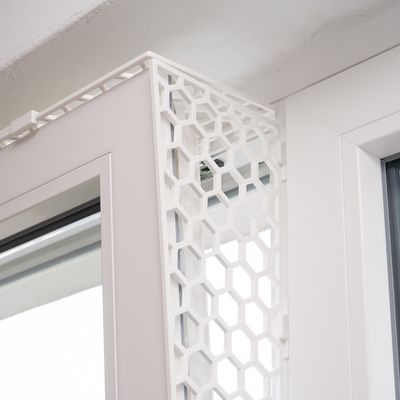 TIAKI protective grille for windows Economy set: Fastening on the window side (2 parts)