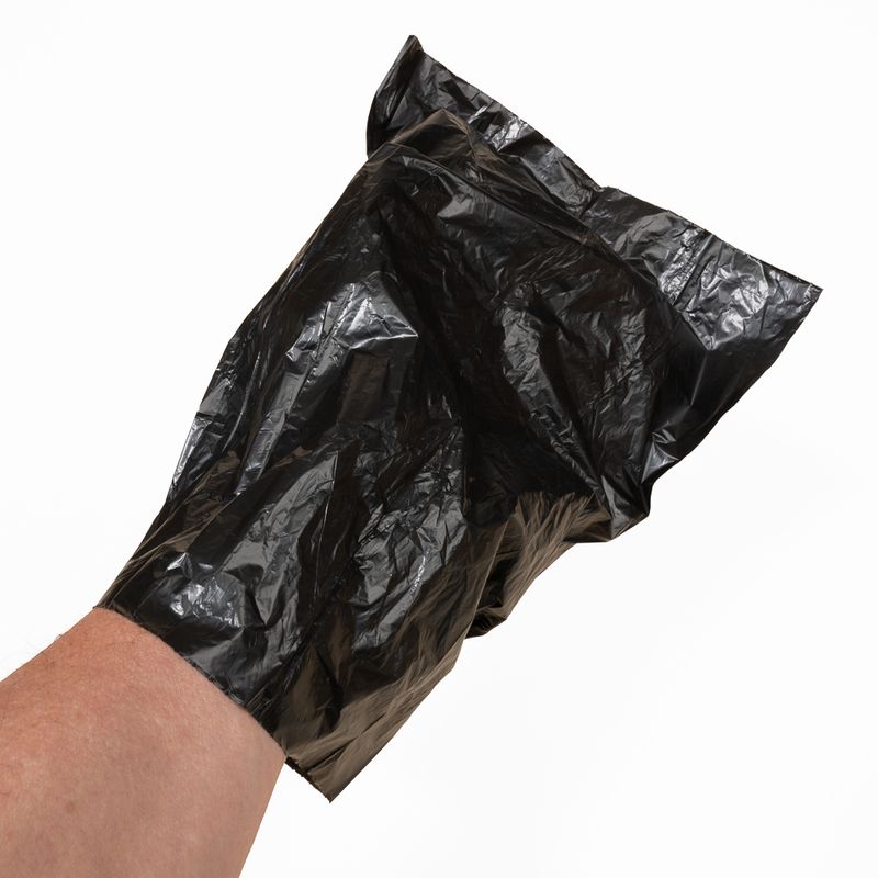 zooplus Basics Black Dog Poop Bags 40 Rolls of 15 Bags (600 Bags)