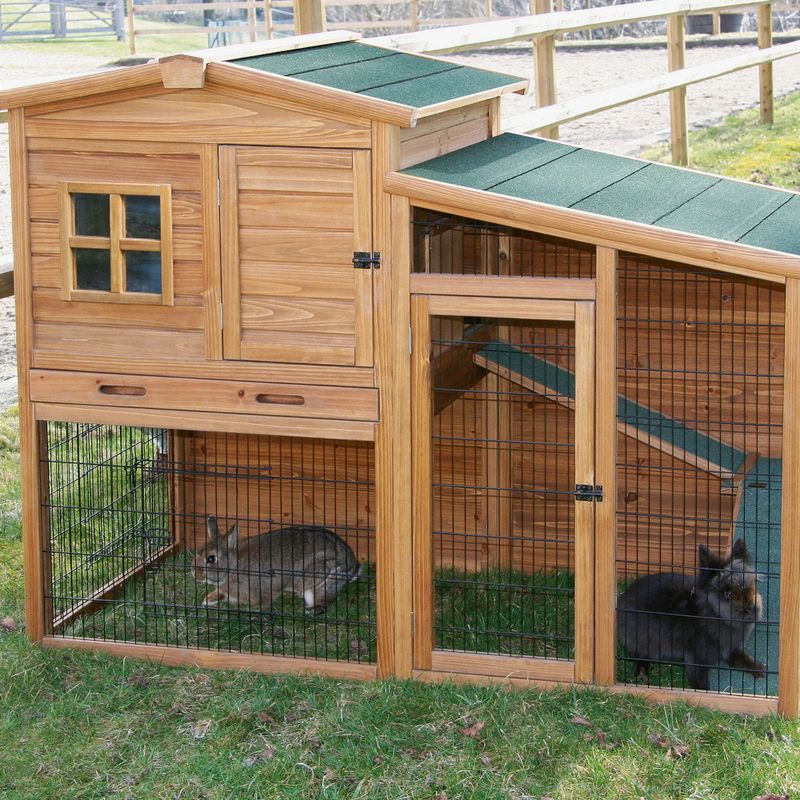 Kerbl Pet Small Animal Hutch Fortuna Incl. Outdoor Enclosure 220 x 115 x 75cm (L x W x H)