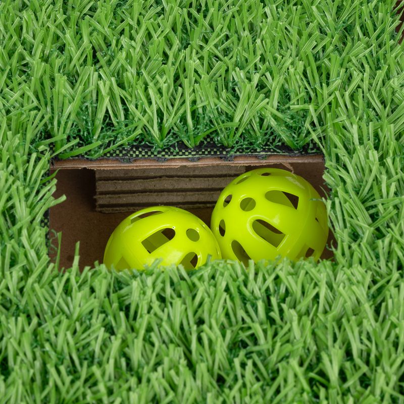 TIAKI Hunting Box with Grass Patch Cat Toy 40 x 28 x 7 cm (L x W x H)