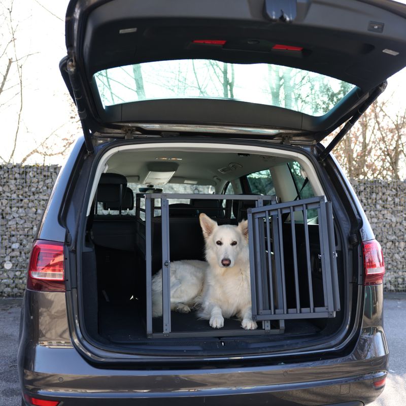 Kerbl Pet Transport Box Vacation - Graphite 77 x 55 x 50cm (L x W x H)