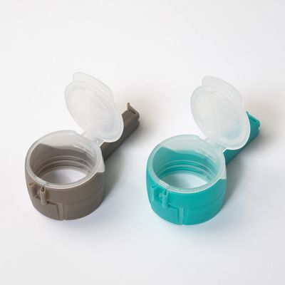 zooplus Basics Closing Clips with Food Dispenser Set of 2