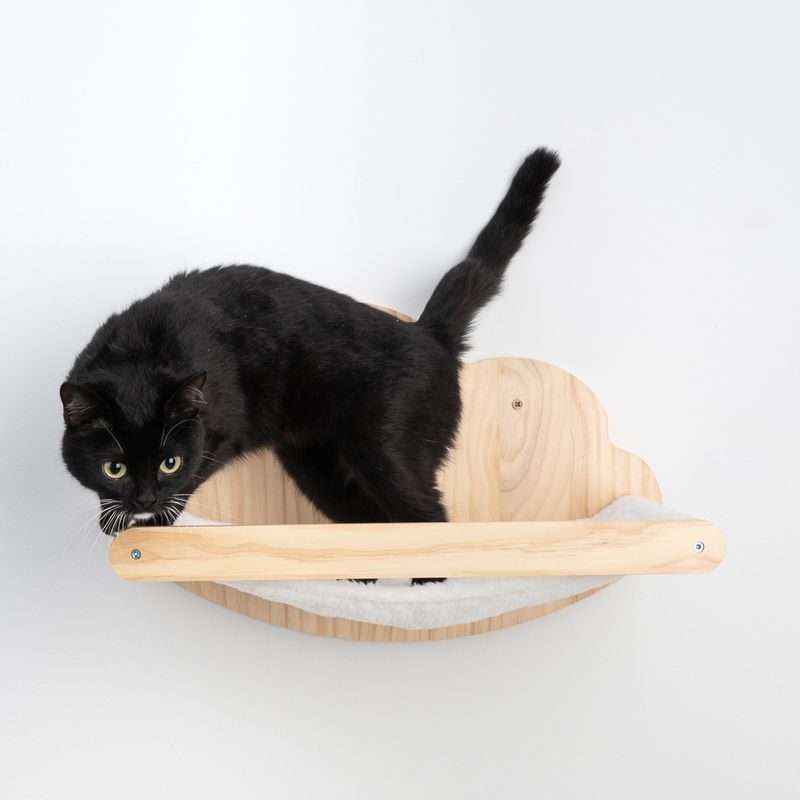 TIAKI Cloud Wall-Mounted Bed White