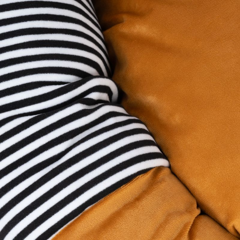 Modern Living Contemporary Casablanca Dog Bed - Round diameter 60 x (H) 18 cm