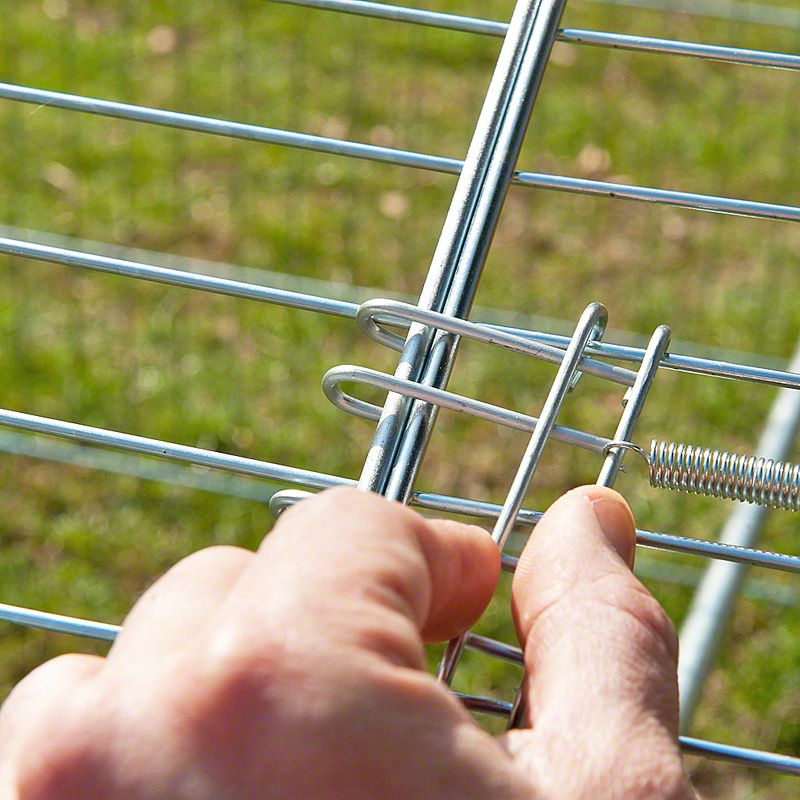 Kerbl Luxus Metal Run with pitched roof 220 x 103 x 85 cm (L x W x H)