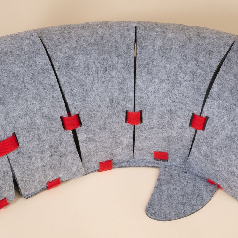 TIAKI Shark Cat Tunnel 100 x 23 x 21 cm (L x W x H)