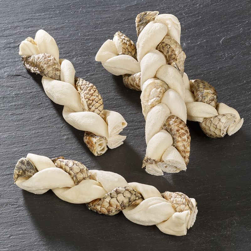 Rocco Rawhide Plaited Chews 4 Plaited Chews (approx. 17cm each)