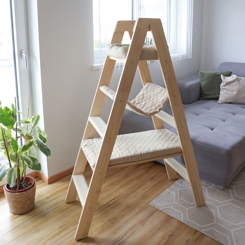 Kerbl Pet Ladder Scratching Post Beige