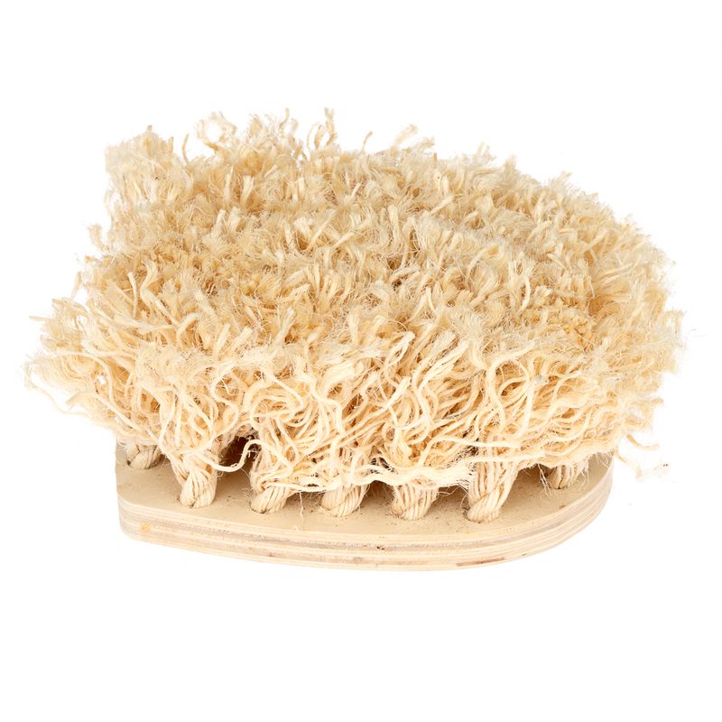 TIAKI Heart-shaped Sniffer Board for Small Pets approx. 30 x 30 x 10cm (L x W x H)