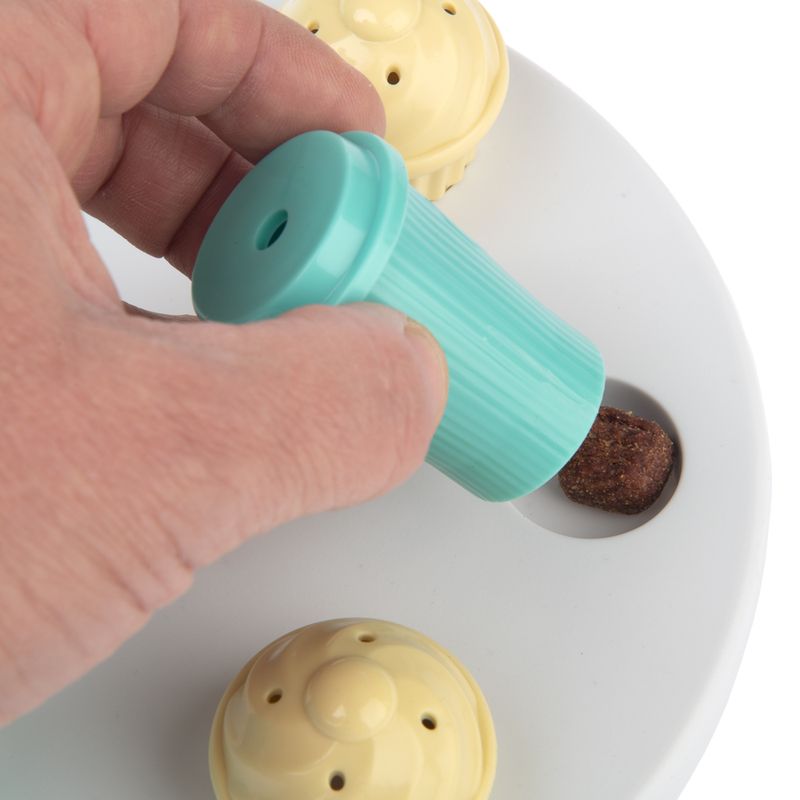 TIAKI Intelligence Toy Breakfast L 19.5 x W 19.5 x H 6 cm