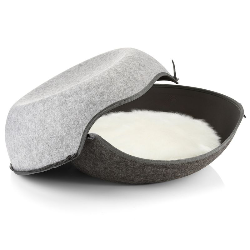 Canadian Cat Company Cat Nest 2.0 approx. 52 x 46 x 31cm (L x W x H)