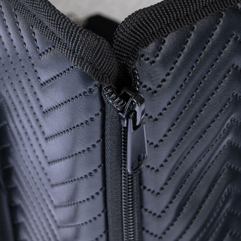 Nomad Tales Car Seat - Ebony 47.5 x 38 x 27.5 cm (L x W x H)