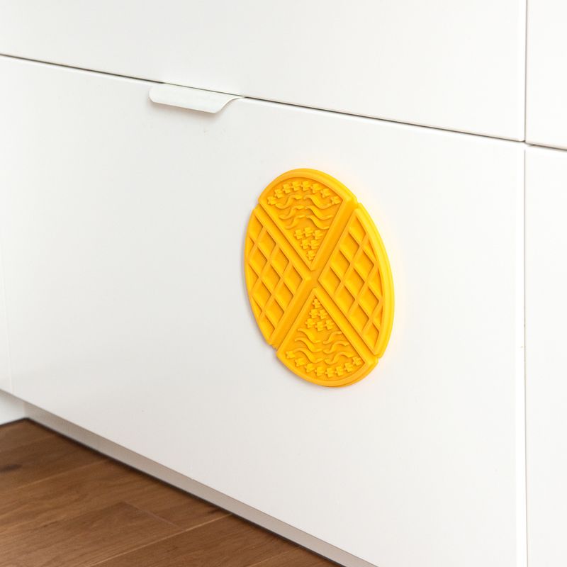 Waffle Licking Mat 19.5 x 1cm (Diameter x H)