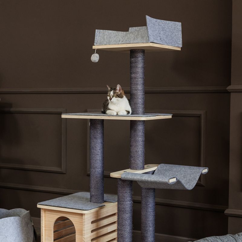 Raleigh Scratching Tree Grey