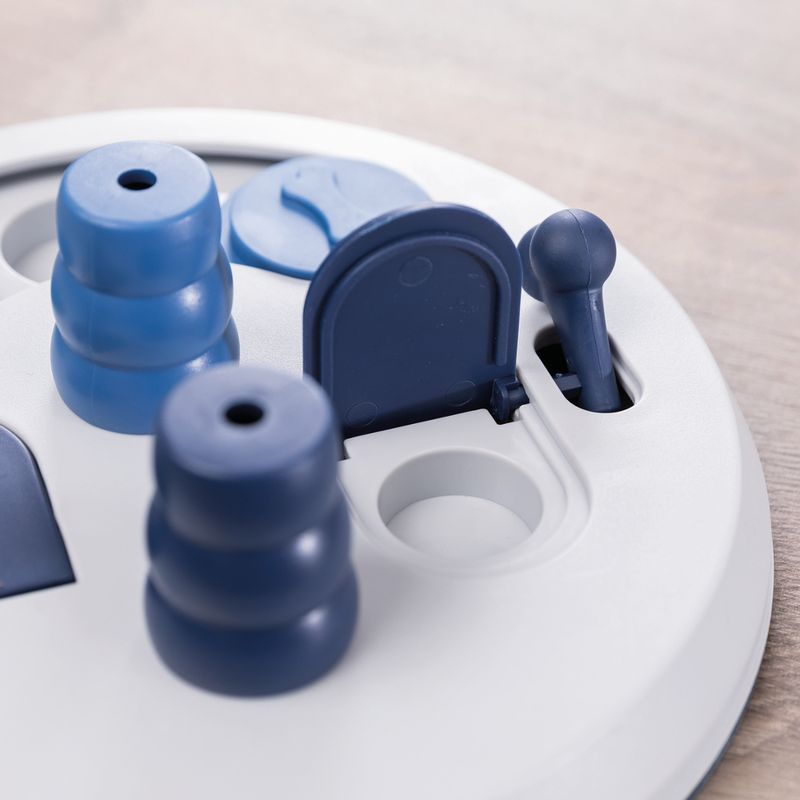 Trixie Activity Flip Board Dog Toy 23cm (Diameter)