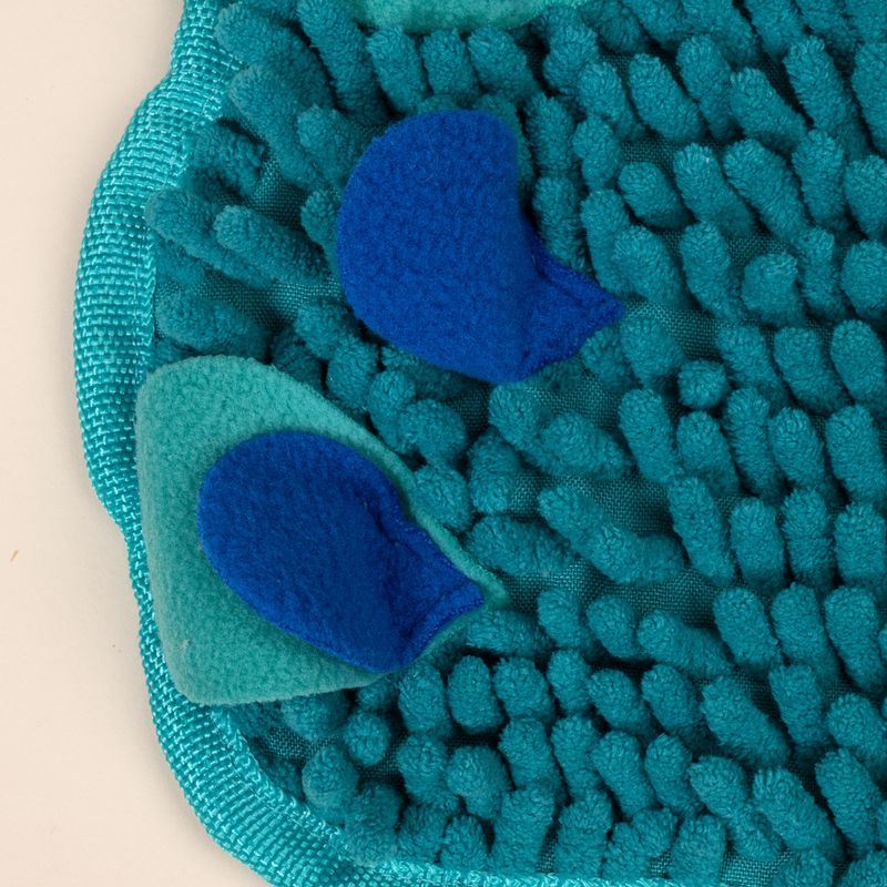 TIAKI Peacock Sniffing Mat 36 x 31 x 1 cm (L x W x H)