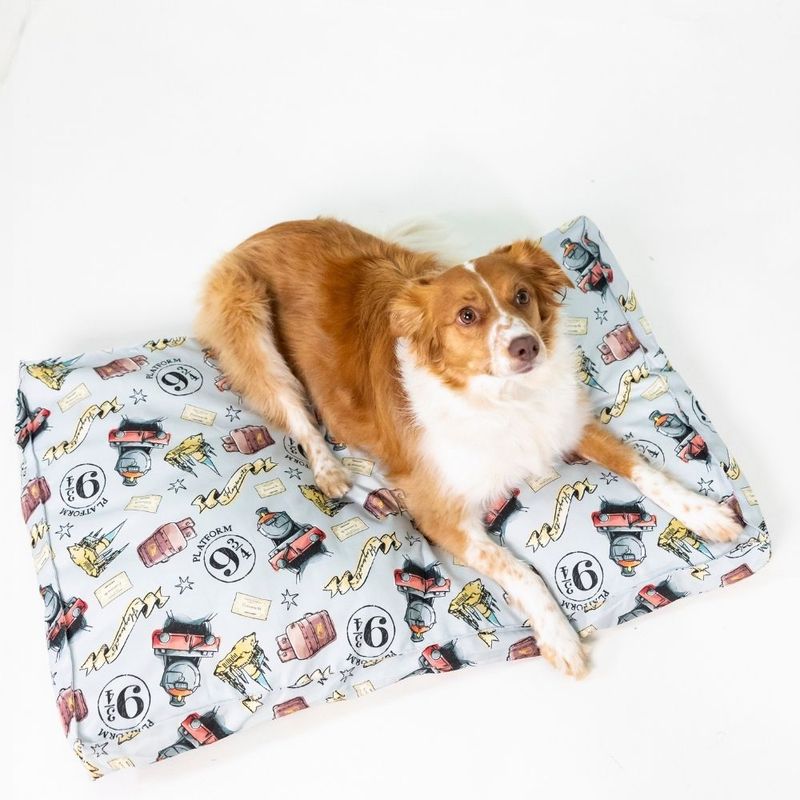 Harry Potter Hogwarts Express Dog Mattress Size S: 80 x 50 x 15 cm (L x W x H)