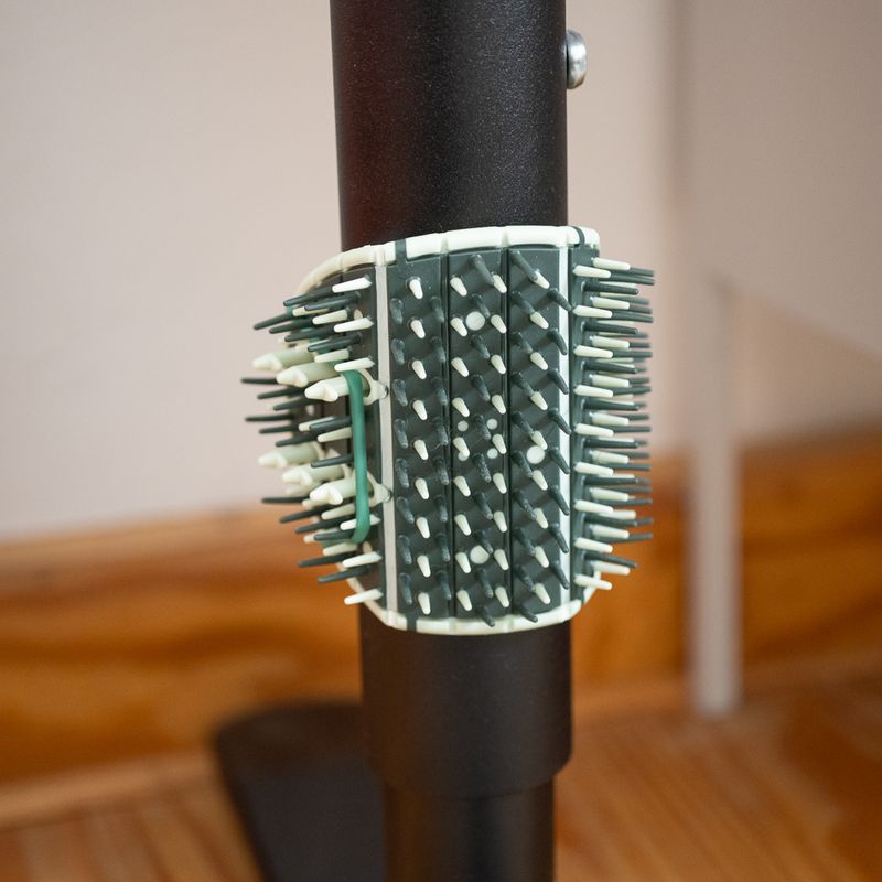 kooa 2-in-1 Corner Cat Brush 1 Brush