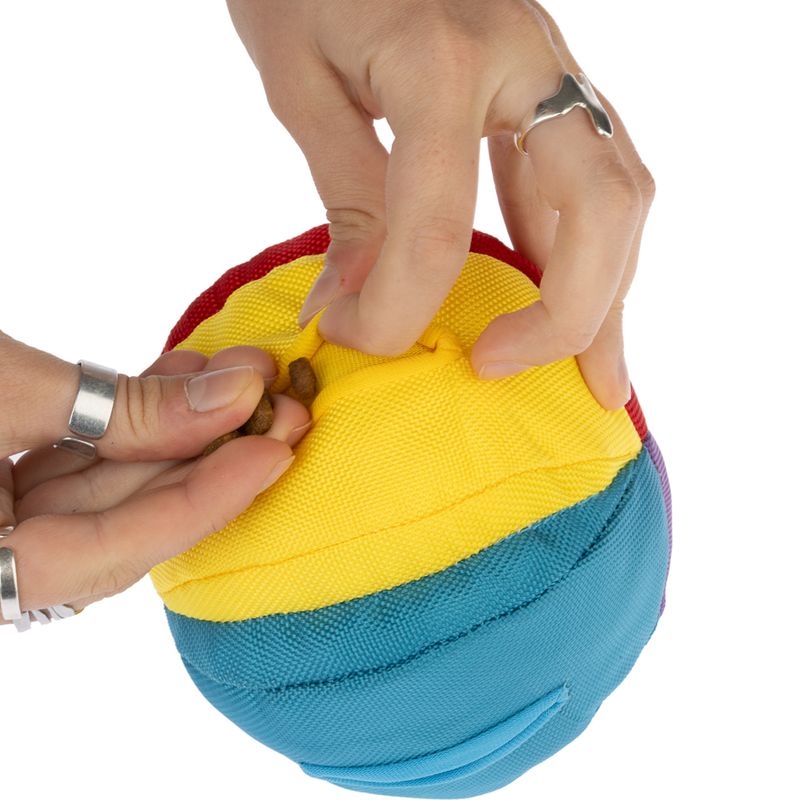 TIAKI Rainbow Snack Ball 13cm (Diameter)