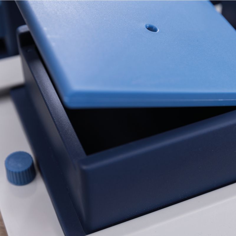 Trixie Dog Activity Poker Box 31 x 10 x 31 cm