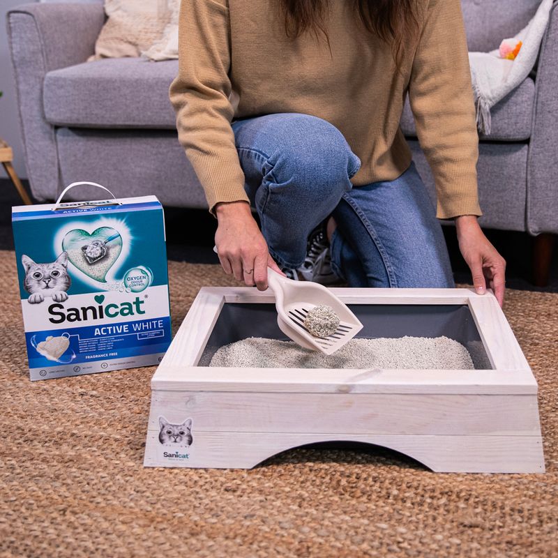 Sanicat Active White Clumping Cat Litter 10l