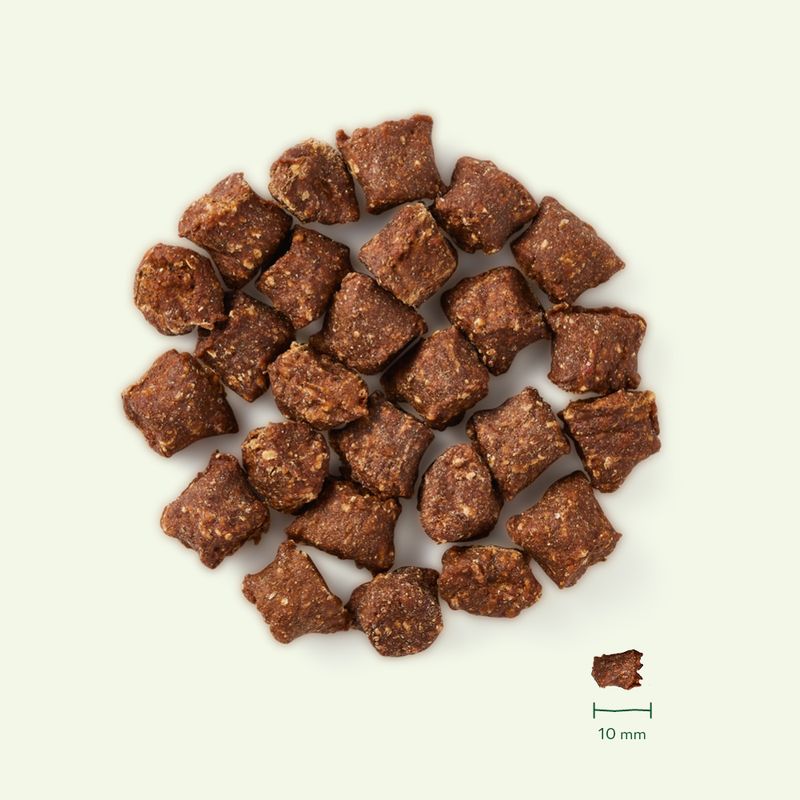 Yarrah Organic Mini Snacks for Cats 50g