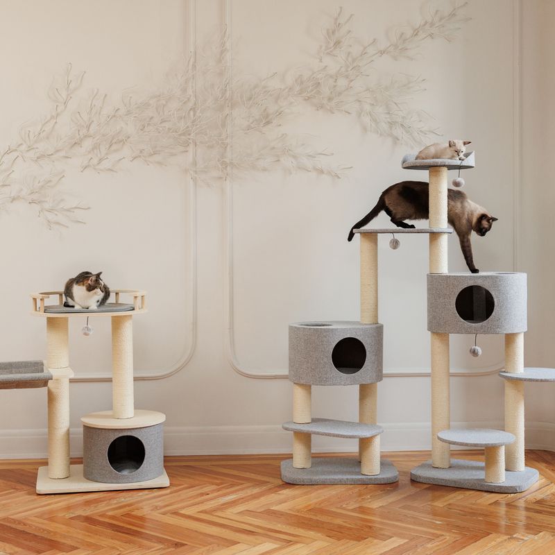 Modern Living Amora Scratching Tree Light-grey