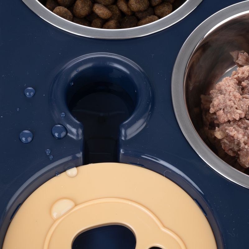 TIAKI Triple Feeder with Water Dispenser 2 x 200ml