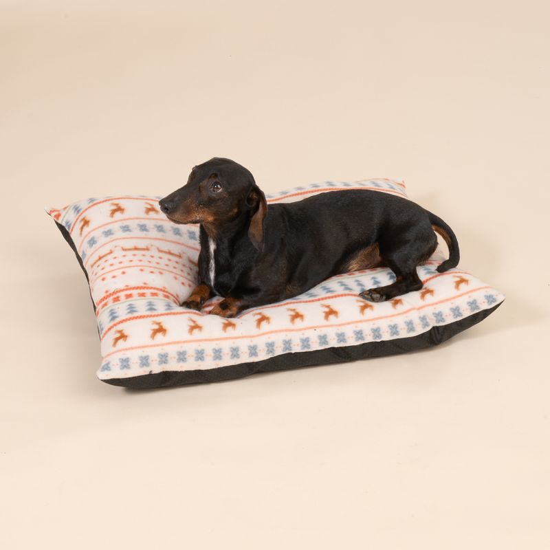 TIAKI Cuddly Cushion with Nordic Winter Pattern approx. 72 x 52 x 12 cm (L x W x H)