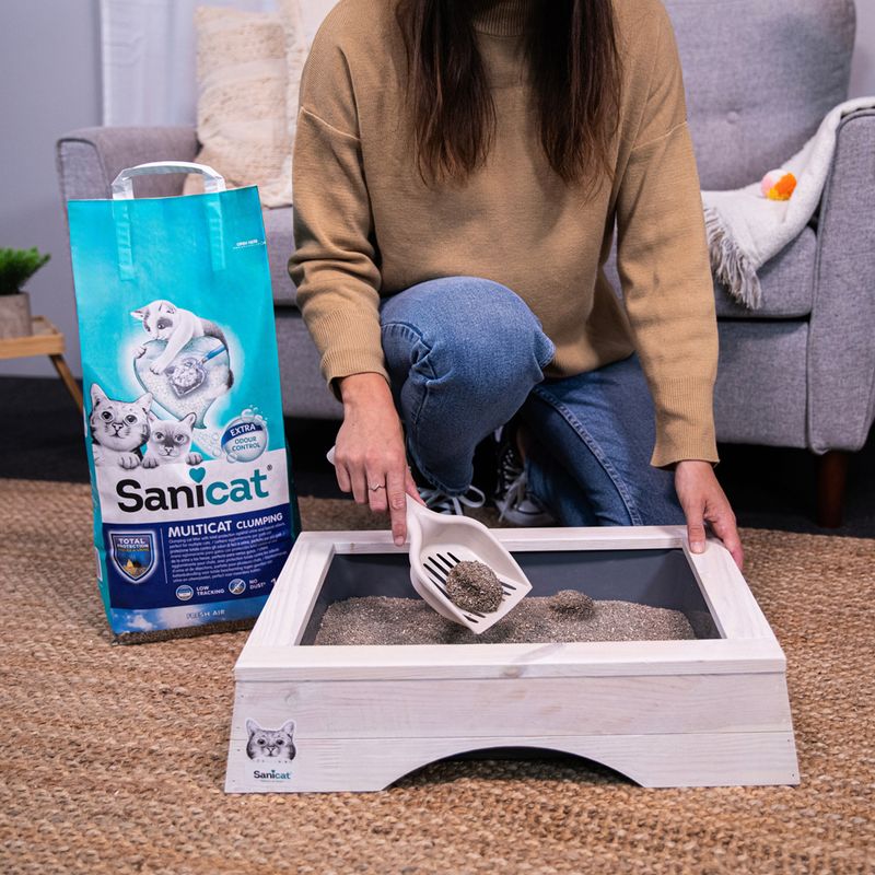 Sanicat Multicat Clumping Cat Litter 12l