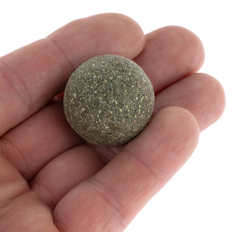 TIAKI cat toy catnip cheese 6.5 x 6.3 x 4.6 cm